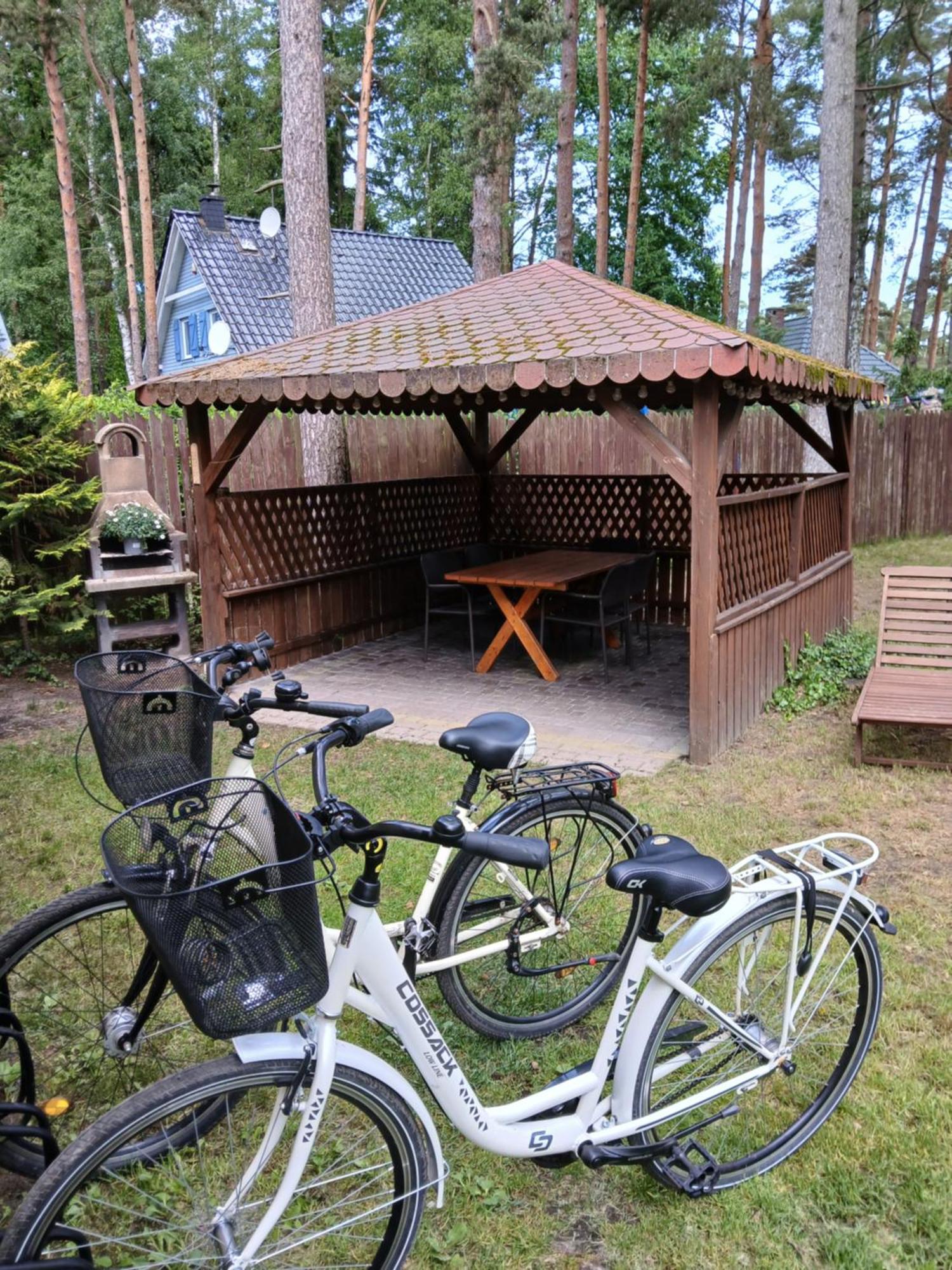 Dom Goscinny Przy Lesie Pobierowo Exteriör bild