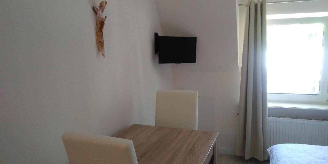 Dom Goscinny Przy Lesie Pobierowo Exteriör bild